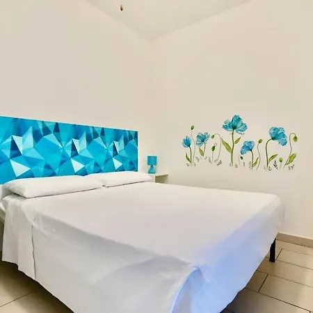 Modern 3-room Seaside In Lido 토르토레토